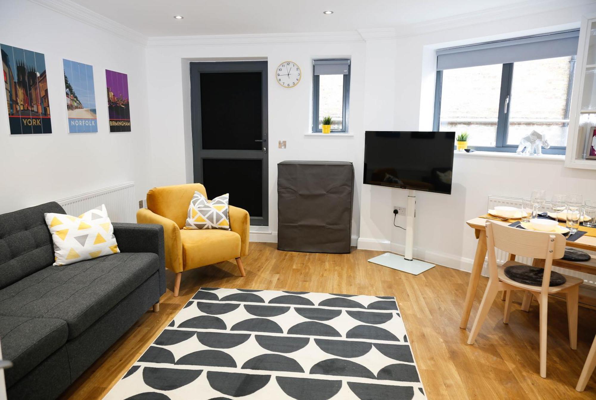 New Luxury Apartments In Central Location Next To Shops, Cafes, Bars & Metro London Exterior photo