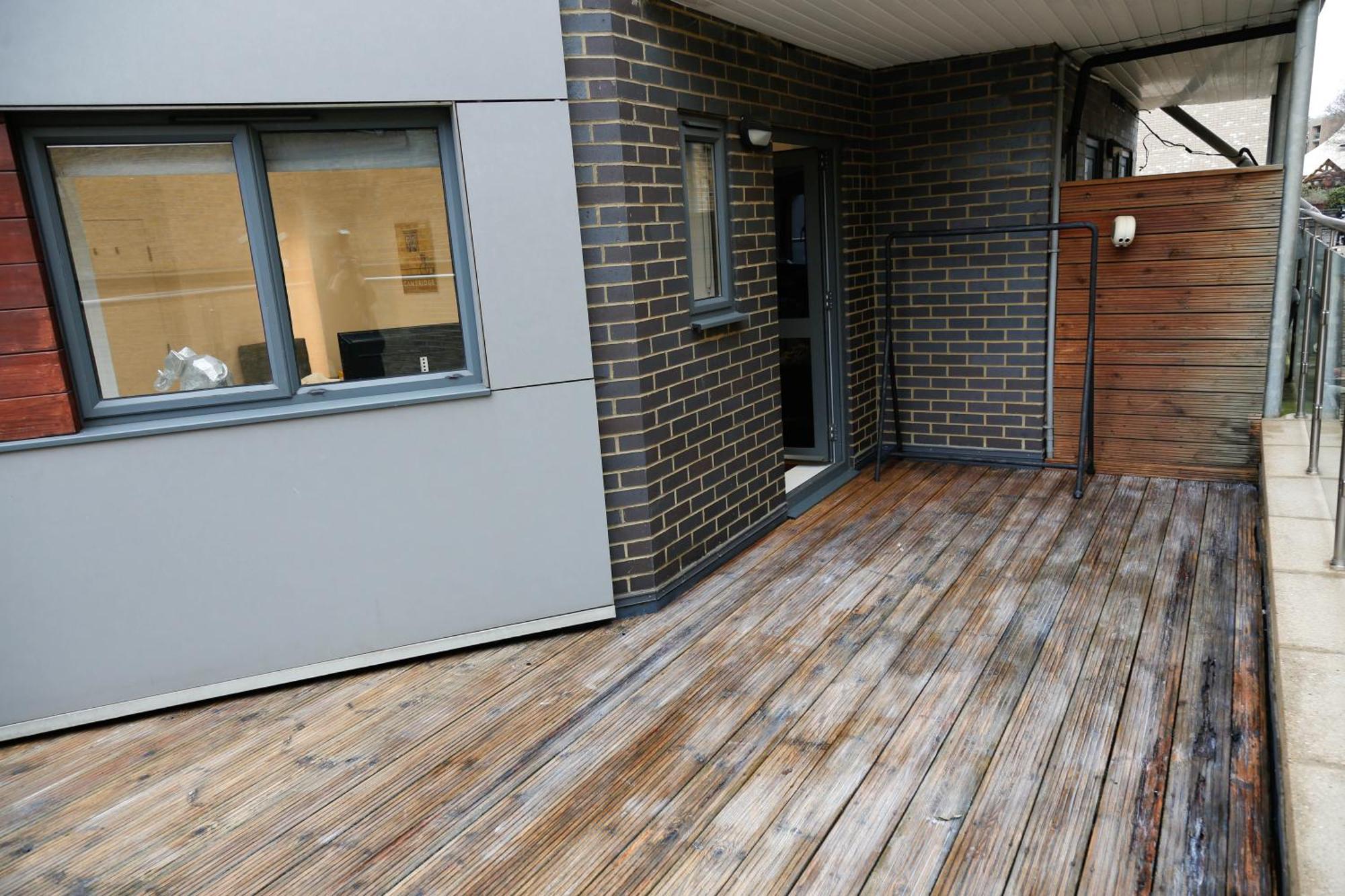 New Luxury Apartments In Central Location Next To Shops, Cafes, Bars & Metro London Exterior photo