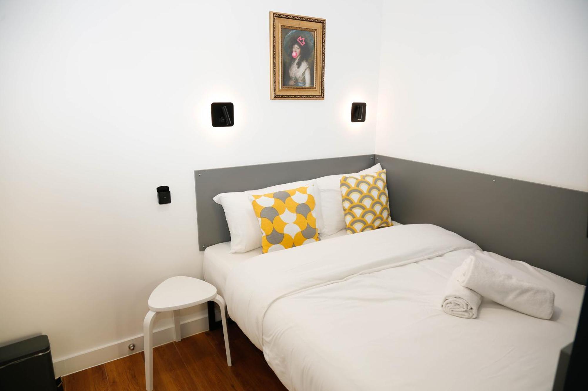 New Luxury Apartments In Central Location Next To Shops, Cafes, Bars & Metro London Exterior photo
